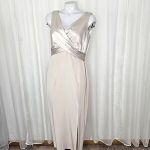 Tahari beige/ivory satin full length sleeveless dress v-neck formal 10